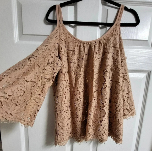 White House Black Market - S - Cold Shoulder Lace Top - Blush/ Nude Color, - Picture 1 of 5